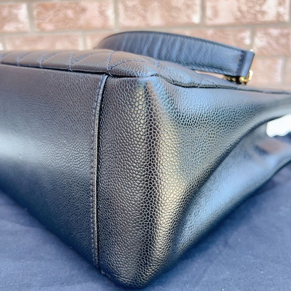 Chanel GST Caviar Tote Gold Chain Bag - Picture 6 of 11